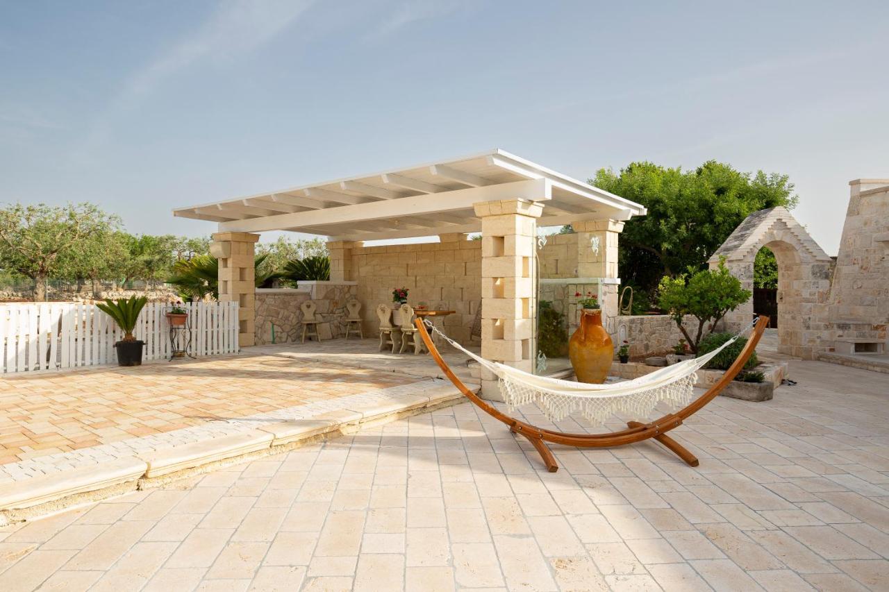 Trullo Arteanima Apartment Locorotondo Bagian luar foto