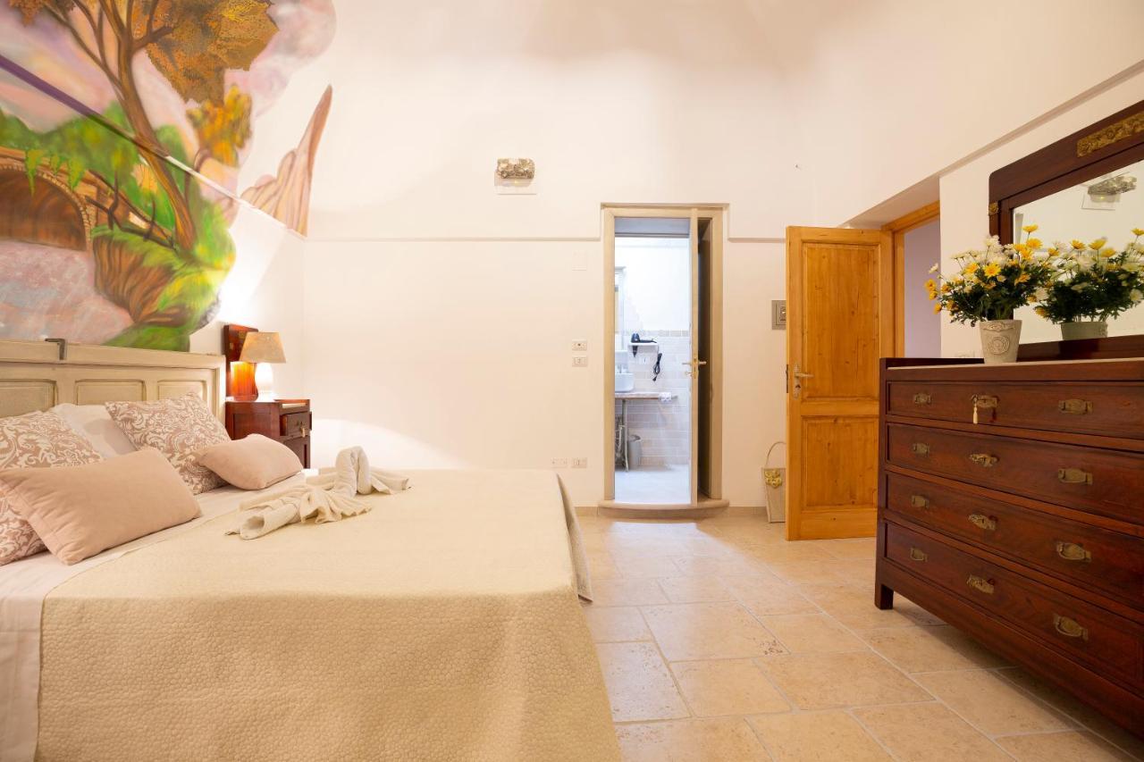 Trullo Arteanima Apartment Locorotondo Bagian luar foto