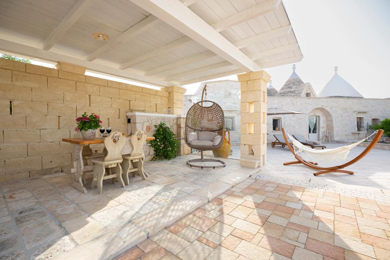 Trullo Arteanima Apartment Locorotondo Bagian luar foto