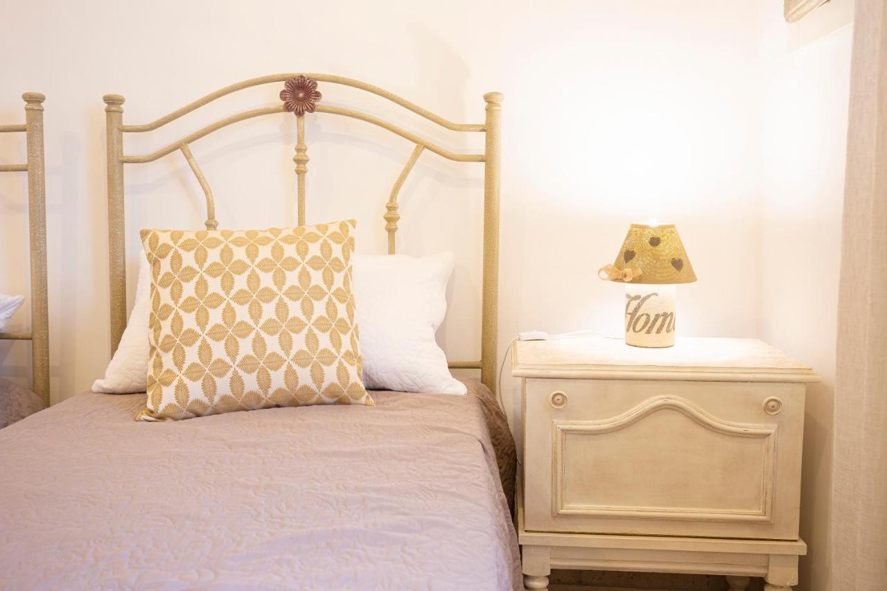 Trullo Arteanima Apartment Locorotondo Bagian luar foto