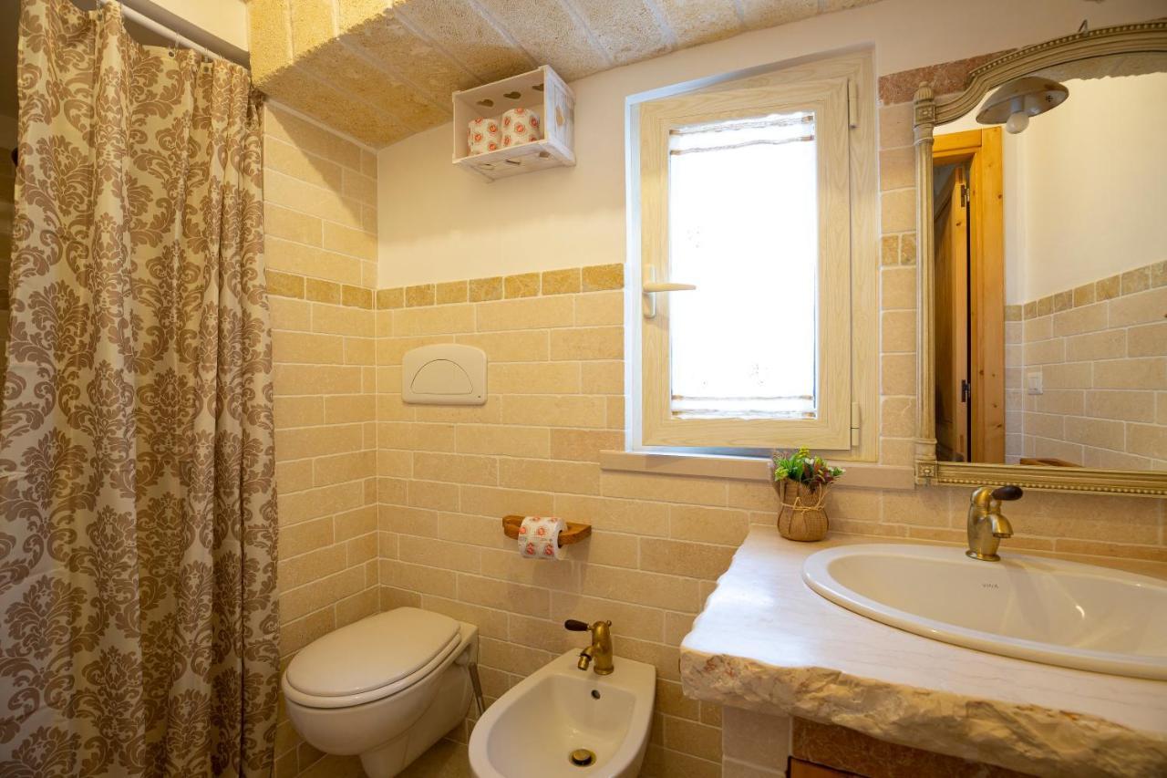 Trullo Arteanima Apartment Locorotondo Bagian luar foto