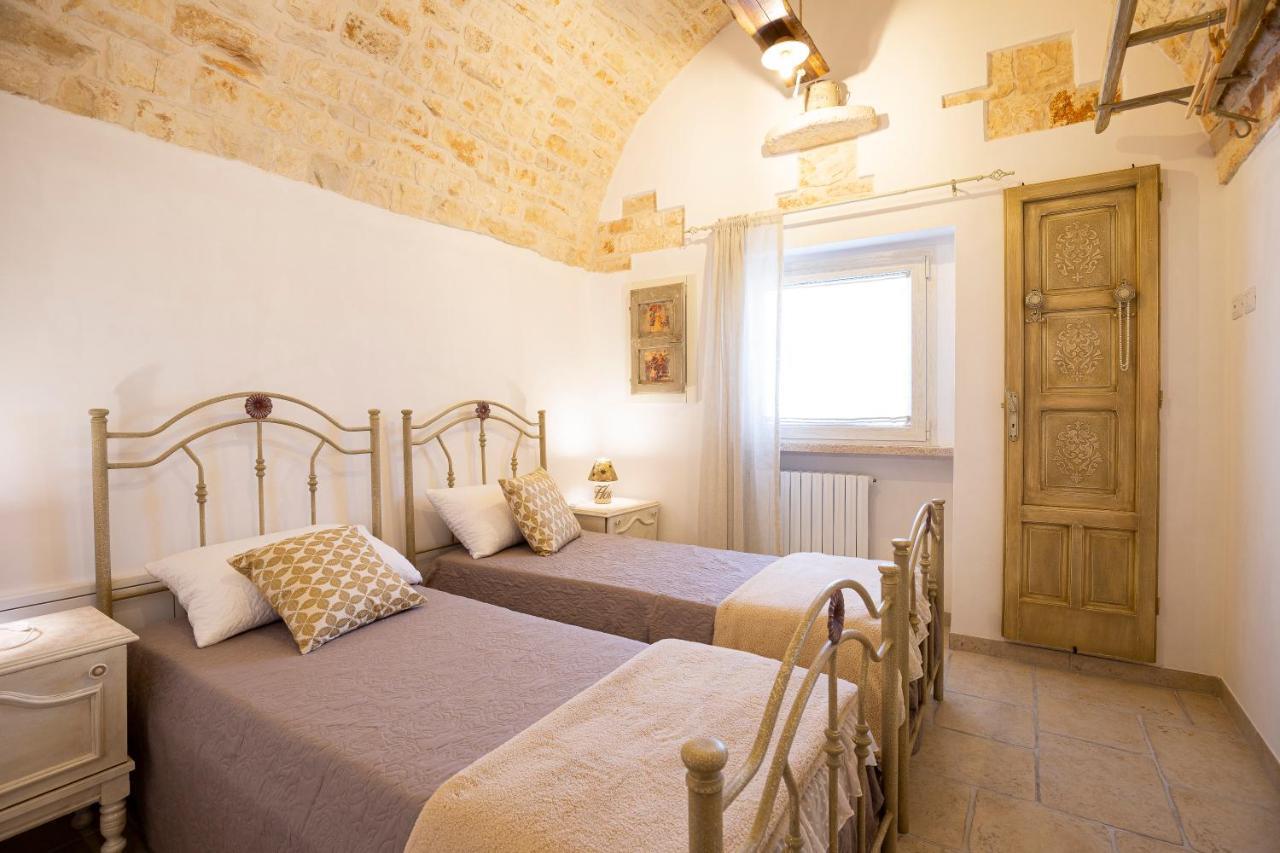 Trullo Arteanima Apartment Locorotondo Bagian luar foto
